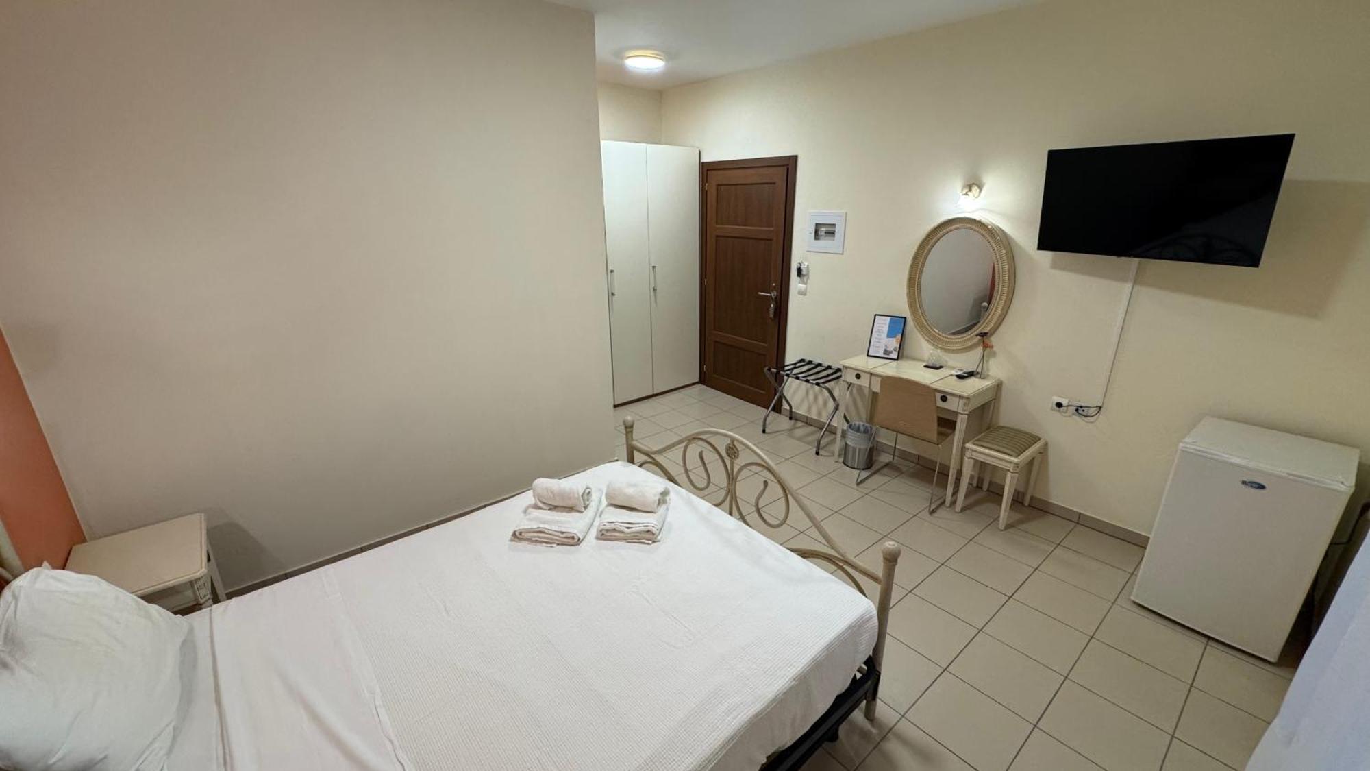 Chrisovalanto Hotel Sivota  Room photo